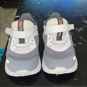 Baby/Toddler Shoe
Nike Revolution 5